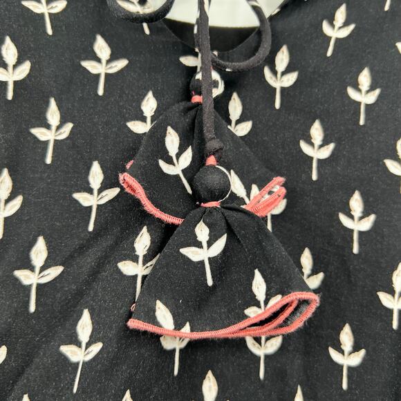 Hatley black A-line floral flower print shift dress keyhole back size medium - Picture 5 of 10